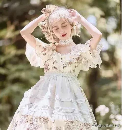 lolita撸猫,lolita撸猫猫