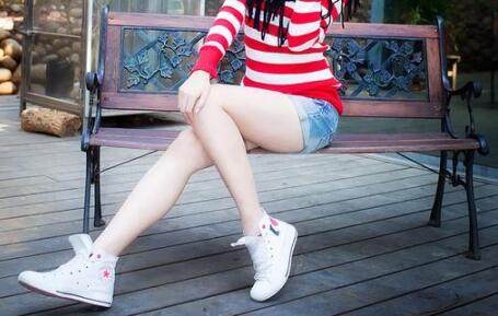 生长纹和肥胖纹什么区别,生长纹会随着年龄消除吗