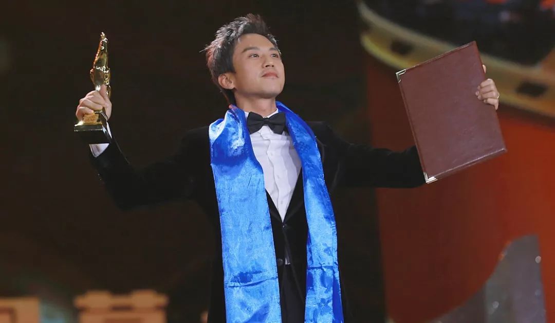 成龙的演戏生涯,成龙当年没成名就如此努力