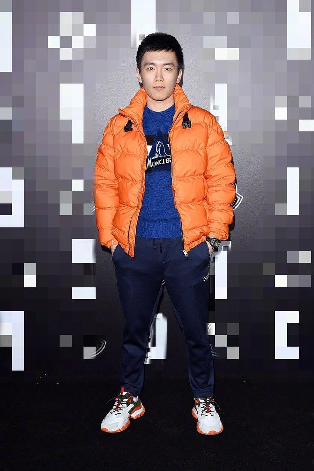 国米足球主席出身豪门，女友是泰国首富的孙女，今为武汉捐钱捐物