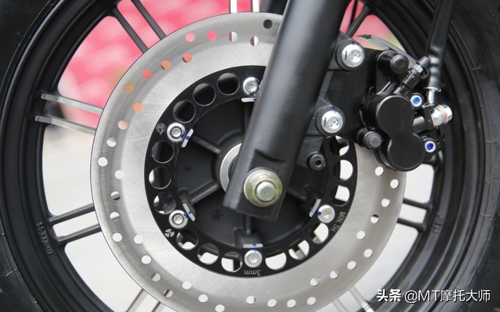 力帆巡航摩托150水冷两三千,力帆摩托选哪个好骑得比较快