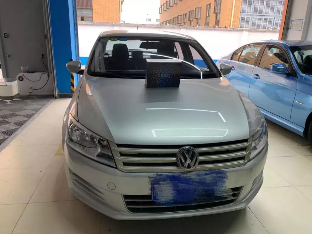 大灯改装灯光秀,桑塔纳大灯改装夜晚效果