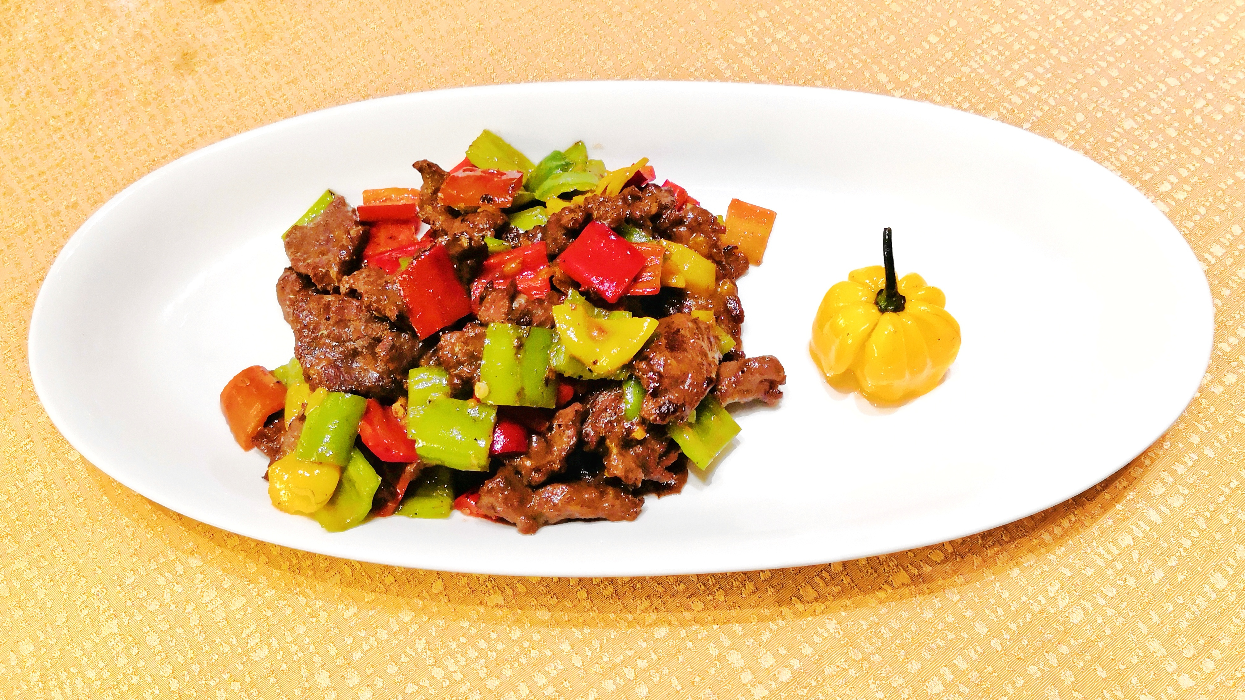 三亚如何找性价比高的住宿,三亚的高端酒店怎么选