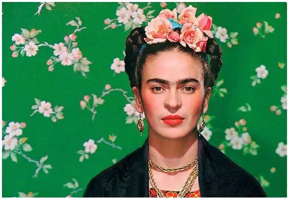 弗里达：一代妖艳画师，经历32次手术，才华卓绝，无与伦比