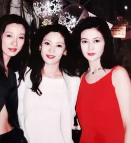 林青霞早年短发照片,林青霞早年穿搭太美了