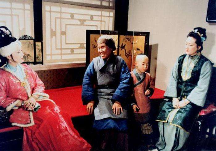 周瑞家的送宫花为什么最后给黛玉,红楼梦周瑞家送宫花给两姐妹