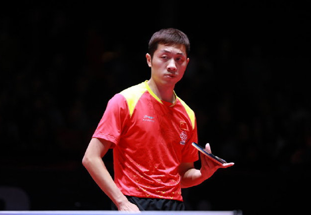许昕成为wtt首位三冠王,国乒接连2大世界冠军出局