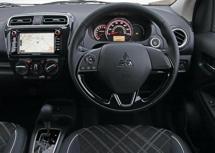 三菱有没有高性能三厢车,三菱小排量车