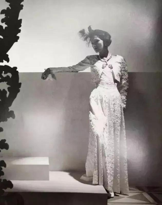 服装设计师有名人物,服装设计顶级设计师