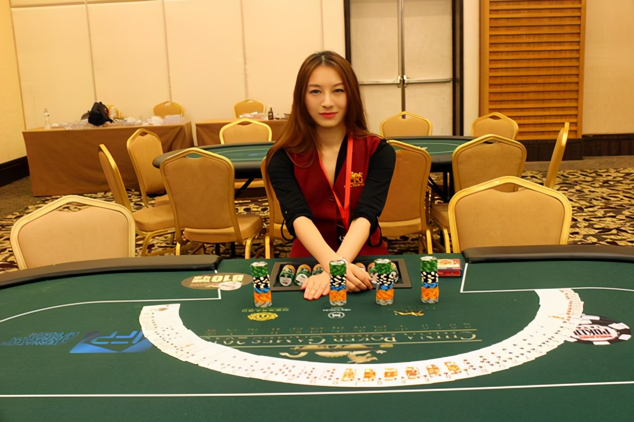 澳门荷官:这行没有年轻人,每天“见证”一夜暴富和倾家荡产