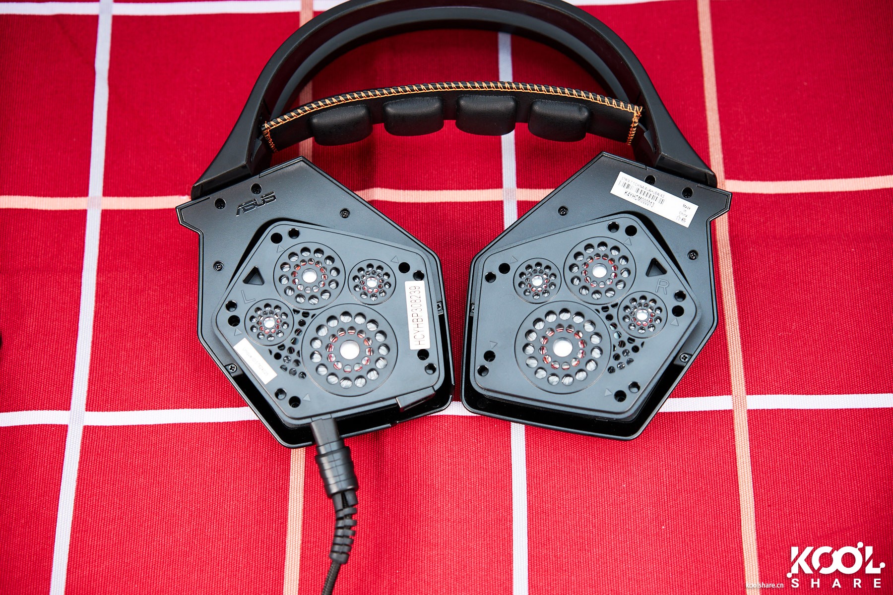 猛禽strix7.1耳机测评,华硕猛禽和金士顿黑鹰