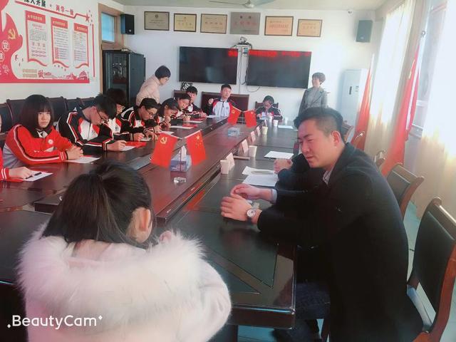 微山春蕾圆梦助学金,发放春蕾圆梦助学金