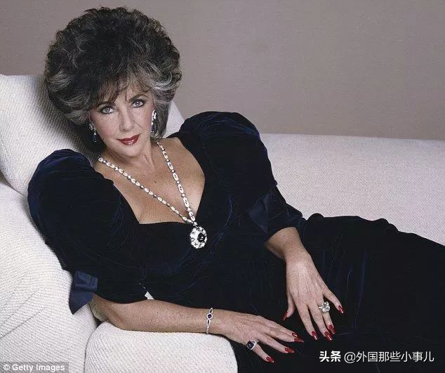 伊丽莎白·泰勒传奇一生,伊丽莎白泰勒一生八段婚姻