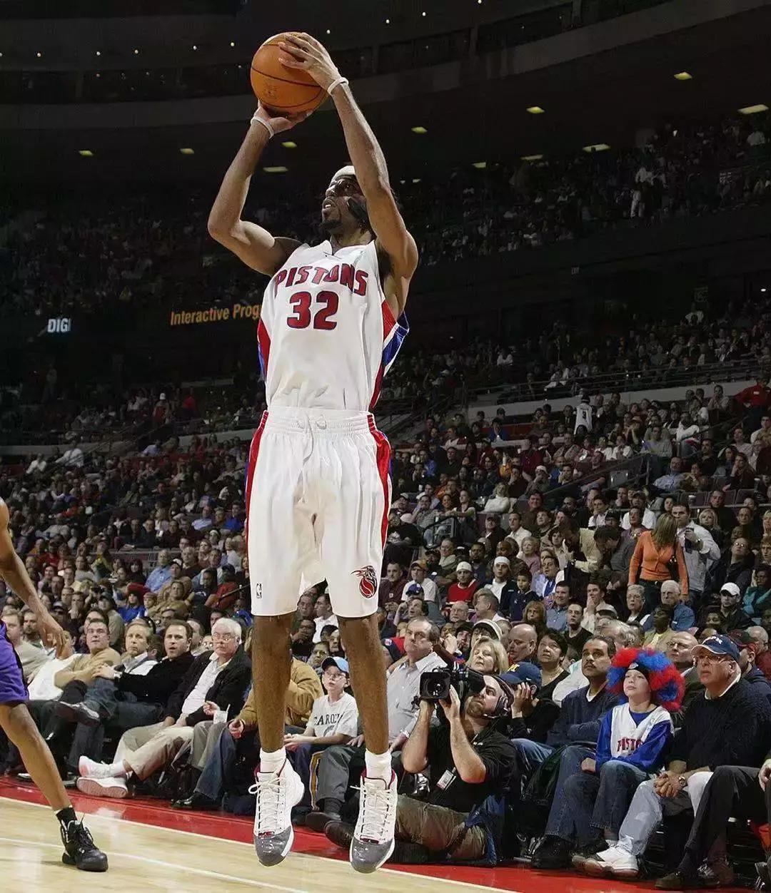 杜兰特遭遇左脚踝扭伤,杜兰特左脚脚踝扭伤最新伤情