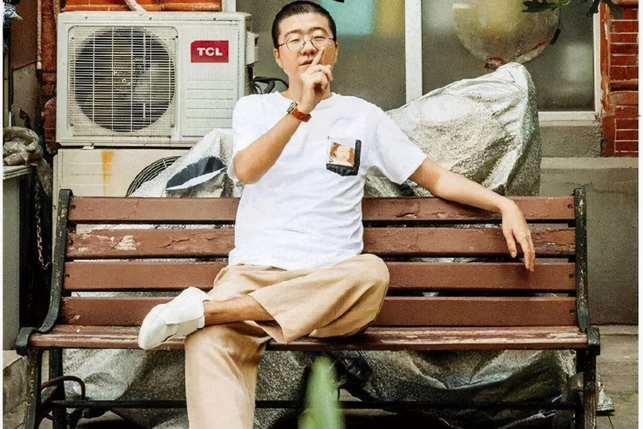 李诞说人间不值得下一句是什么,人间不值得但你值得李诞