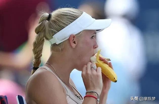 为什么赛场上总是能看见运动员吃大香蕉？