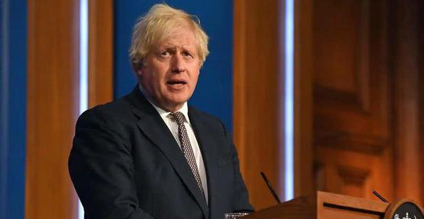 掩耳盗铃!疫情危机四伏,英国又一次选择躺平葫芦里卖什么药?