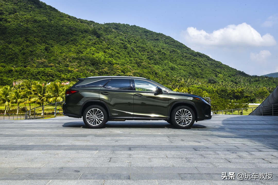 5座和7座suv优缺点,5米长的suv好开吗