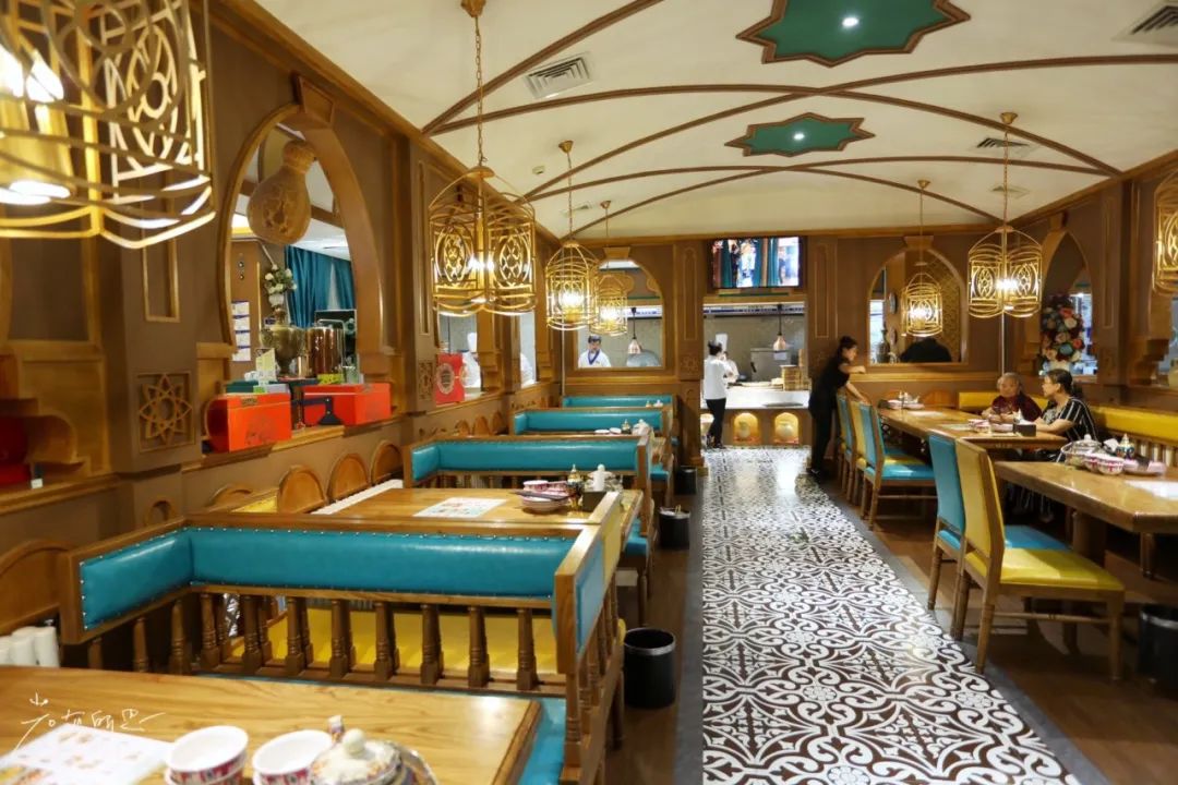 *疆新**都是荒漠戈壁?这几家高颜值餐厅,彻底颠覆你对*疆新**的概念