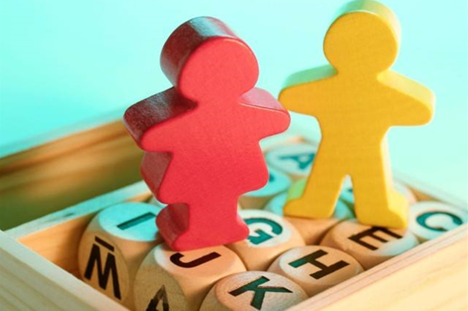 李嘉欣晒与儿子亲密合影,李嘉欣与儿子泳池拍亲嘴照