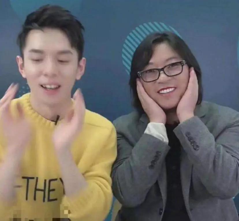 李佳琦卖*处私**护理液被骂恶心？网友怒怼：最该洗的是有些人的脑子