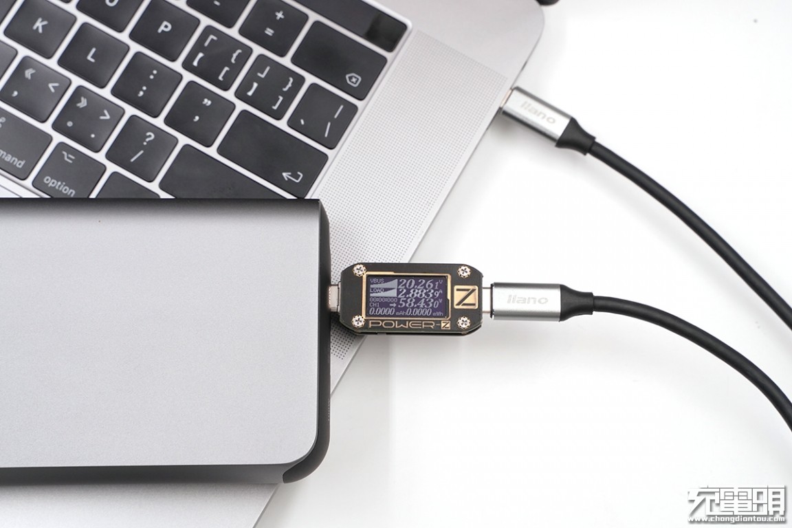 绿巨能充电器快充测评,绿巨能22.5瓦充电器