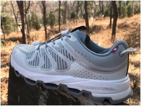 诺诗兰轻便跑步鞋,诺诗兰sky跑鞋评测