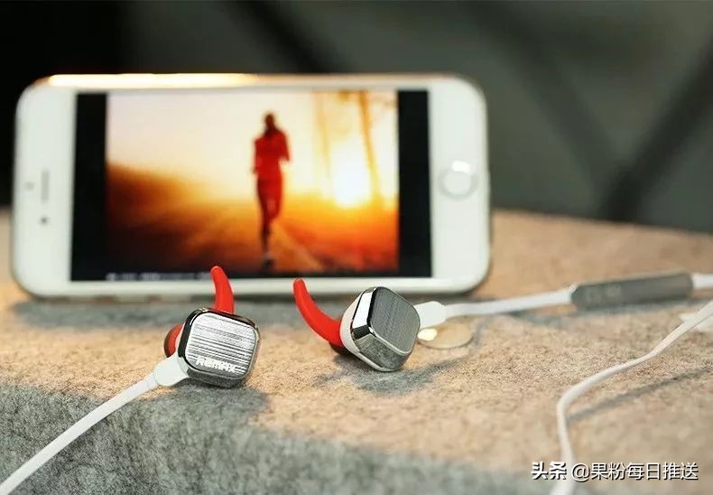 千元颈挂式蓝牙耳机评测推荐,颈挂式运动蓝牙耳机超长续航