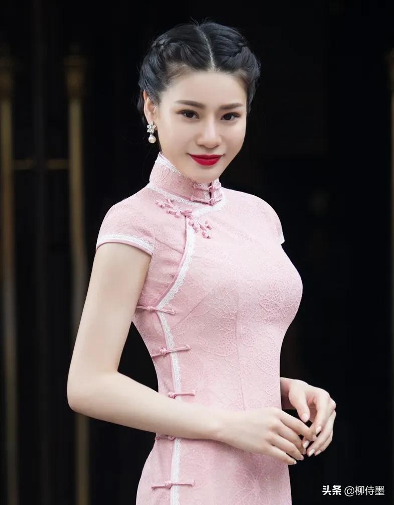 穿旗袍美拍,穿旗袍全身照摆什么造型