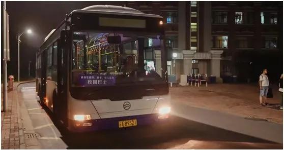 南京“超豪华”大学：别墅宿舍，配备电梯、空调、独卫，坐拥影院、游泳馆、健身房！