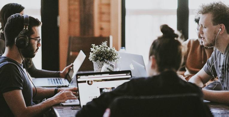 朝九晚六的上班族有什么副业推荐,适合朝九晚五上班族的副业