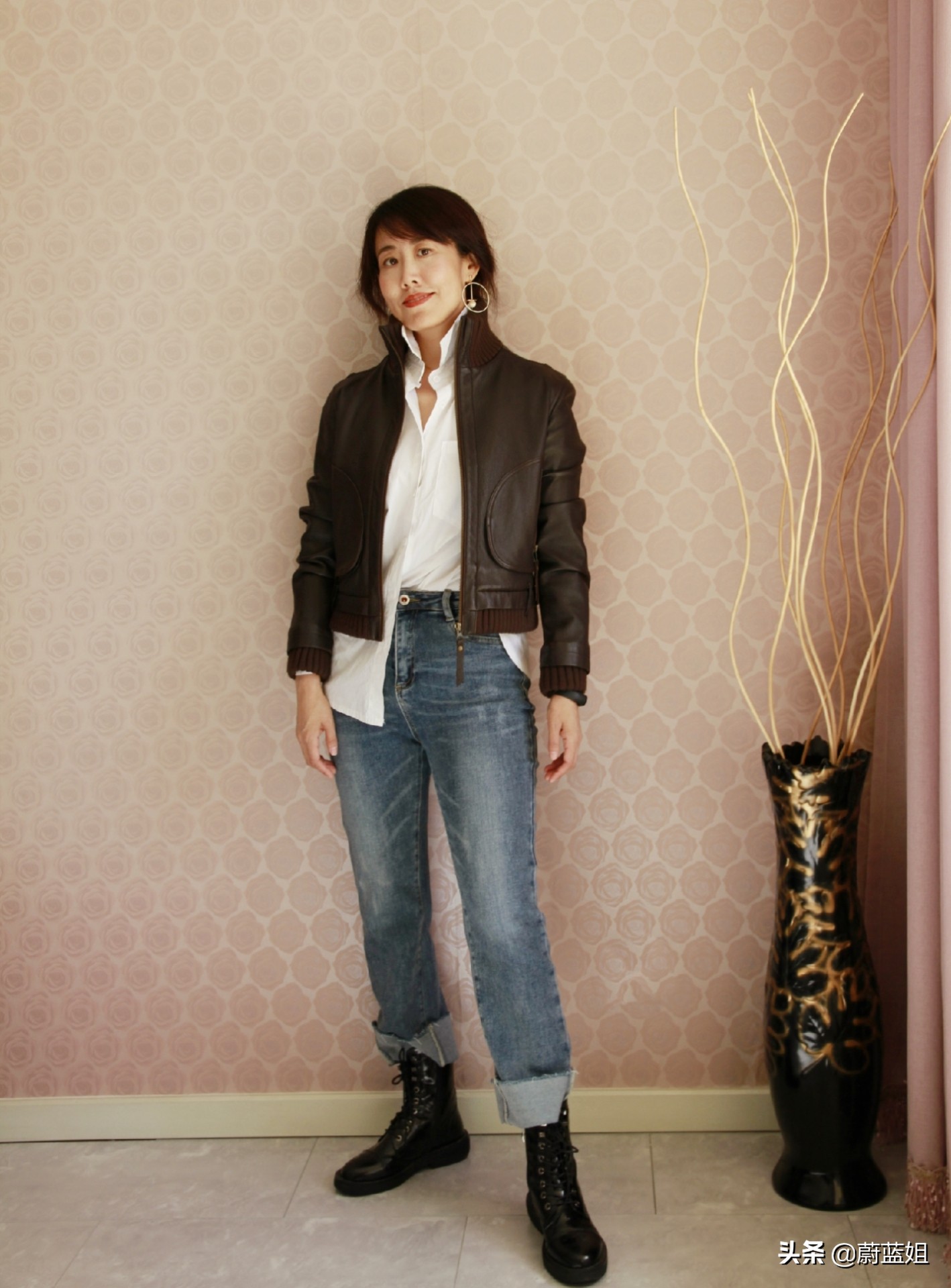 没有好鞋穷半截,没鞋穿了穷的买不起了