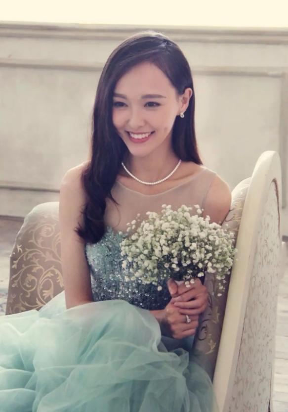 关于唐嫣的傻白甜的视频,真正的傻白甜唐嫣