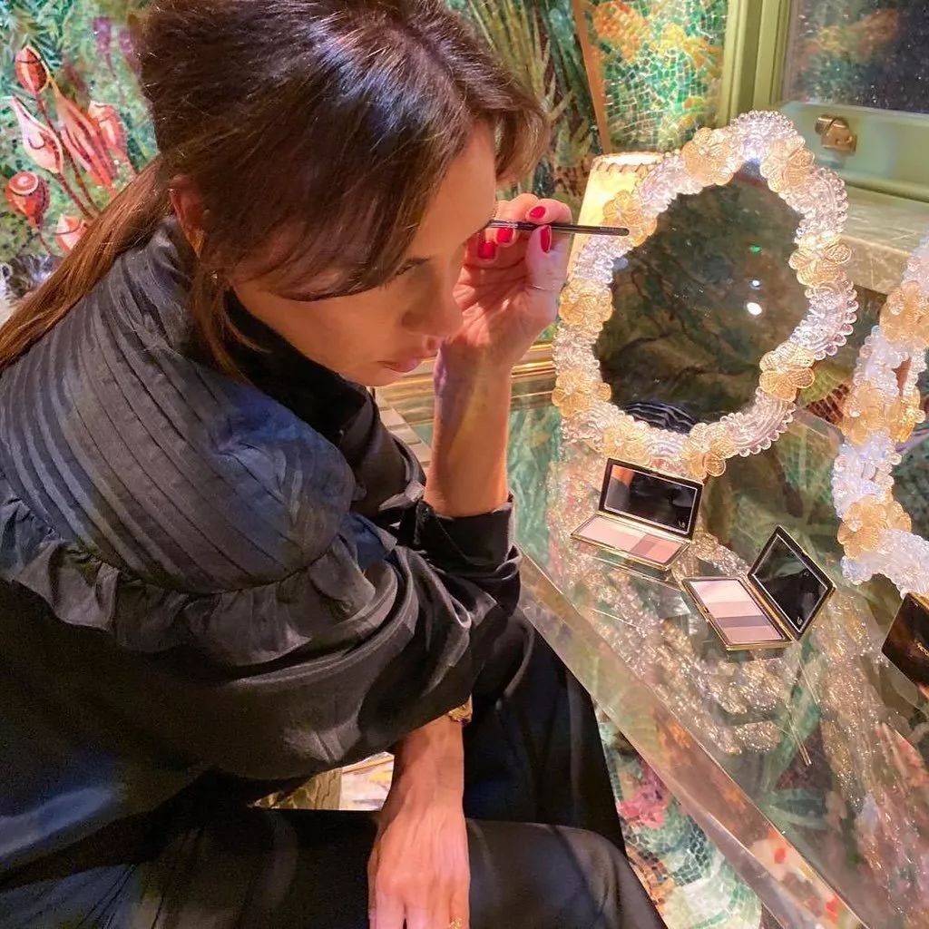 明星搞点副业很正常吧,明星搞副业的视频