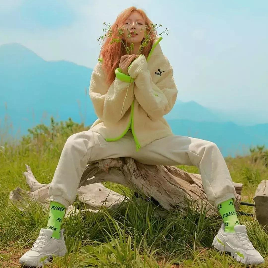 时髦就得穿高跟鞋？！nonono小白鞋也可以