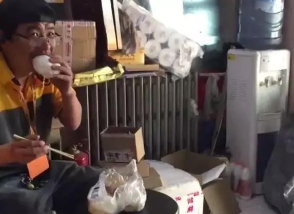 这19张*拍偷**照，暴露了中国父母的真面目