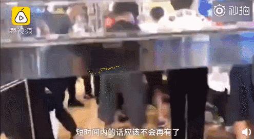 为什么优衣库的衣服被疯抢,哄抢优衣库