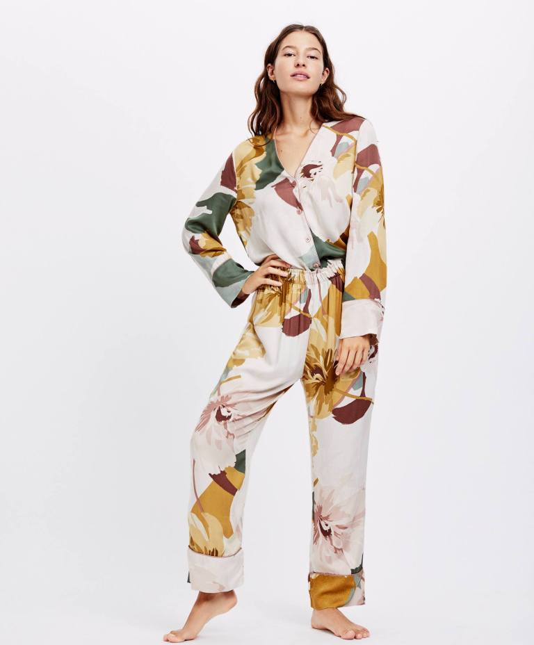 易烊千玺衣服小众品牌,易烊千玺同款平价国潮t恤