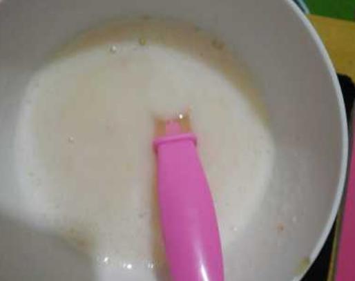 冷冻的母乳过多怎么处理不浪费,母乳分泌过多老是呛咳嗽怎么回事