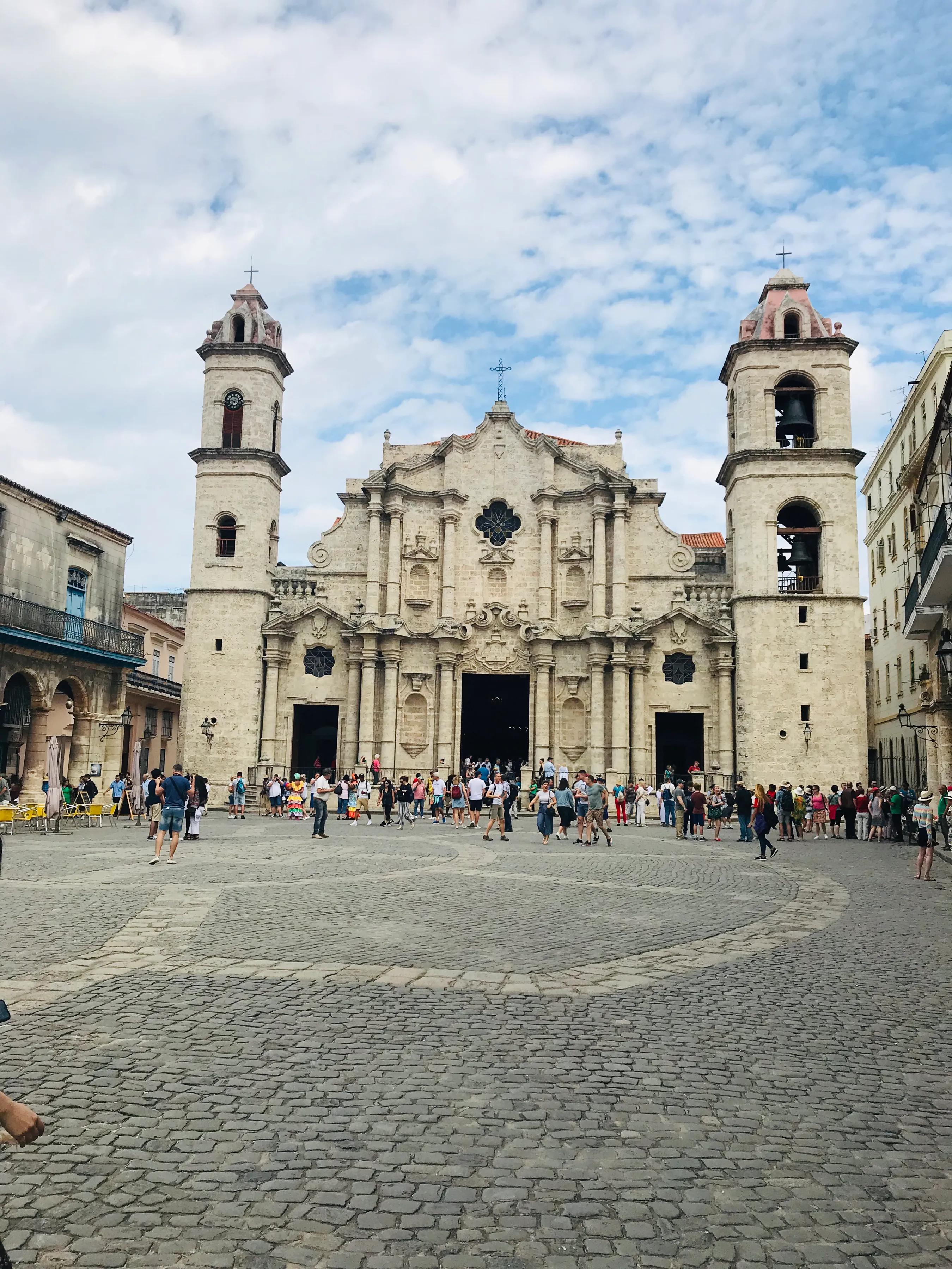古巴是个什么样的国家,古巴到底是个什么样的国家