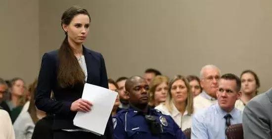 美国第一淫魔,这片如实详尽的揭开了