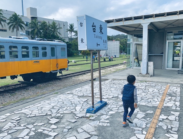 骑行台北到高雄多少公里,台北骑行到高雄