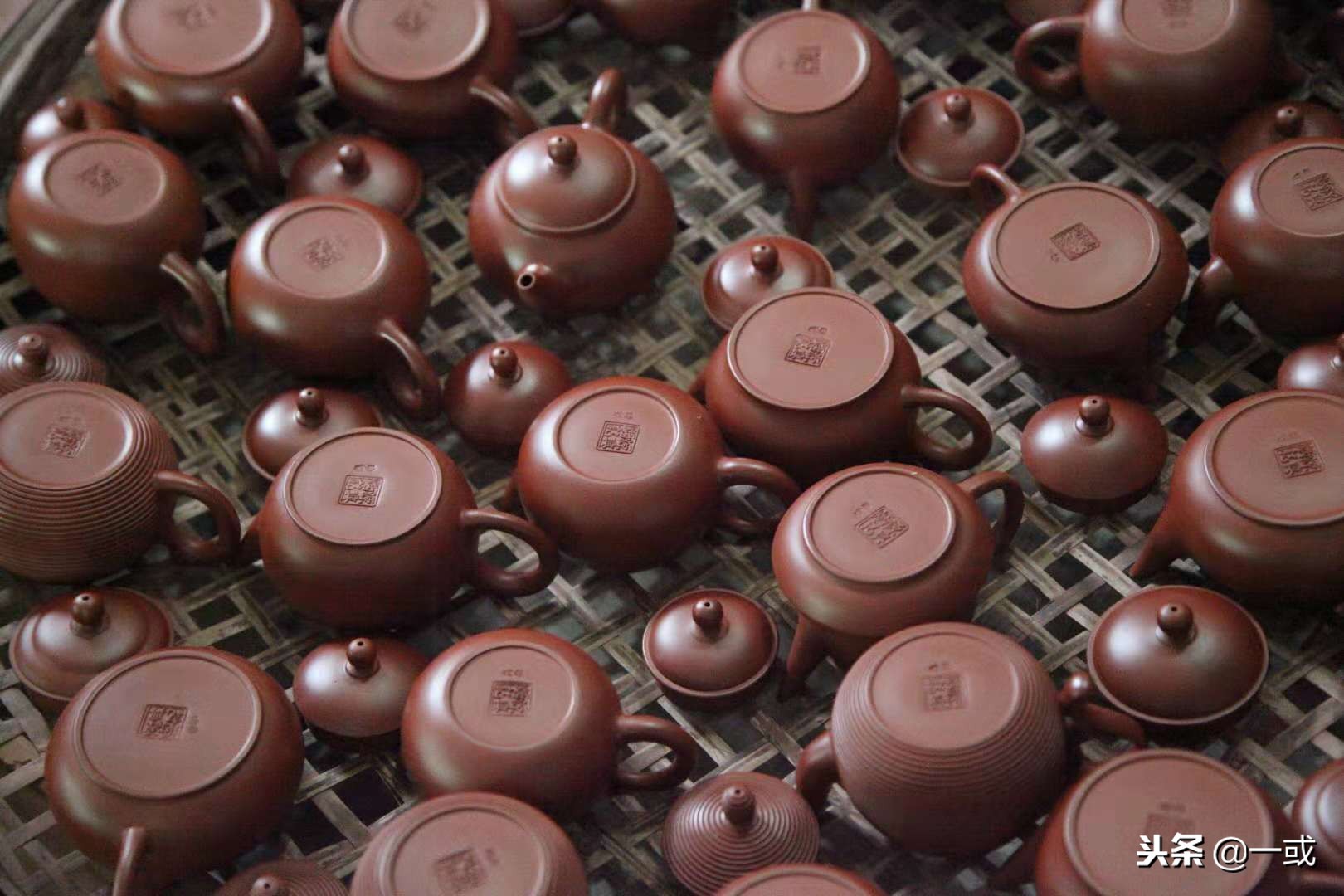 一把适合泡岩茶的潮州壶,潮州手拉壶和宜兴紫砂壶泡茶区别