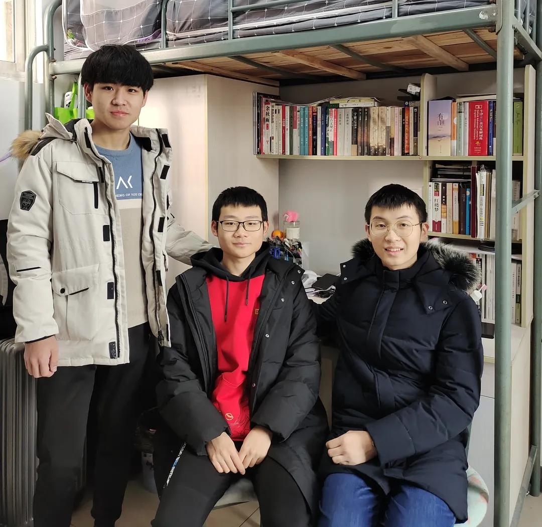 高校宿舍指纹锁,宿舍智能锁学生自制