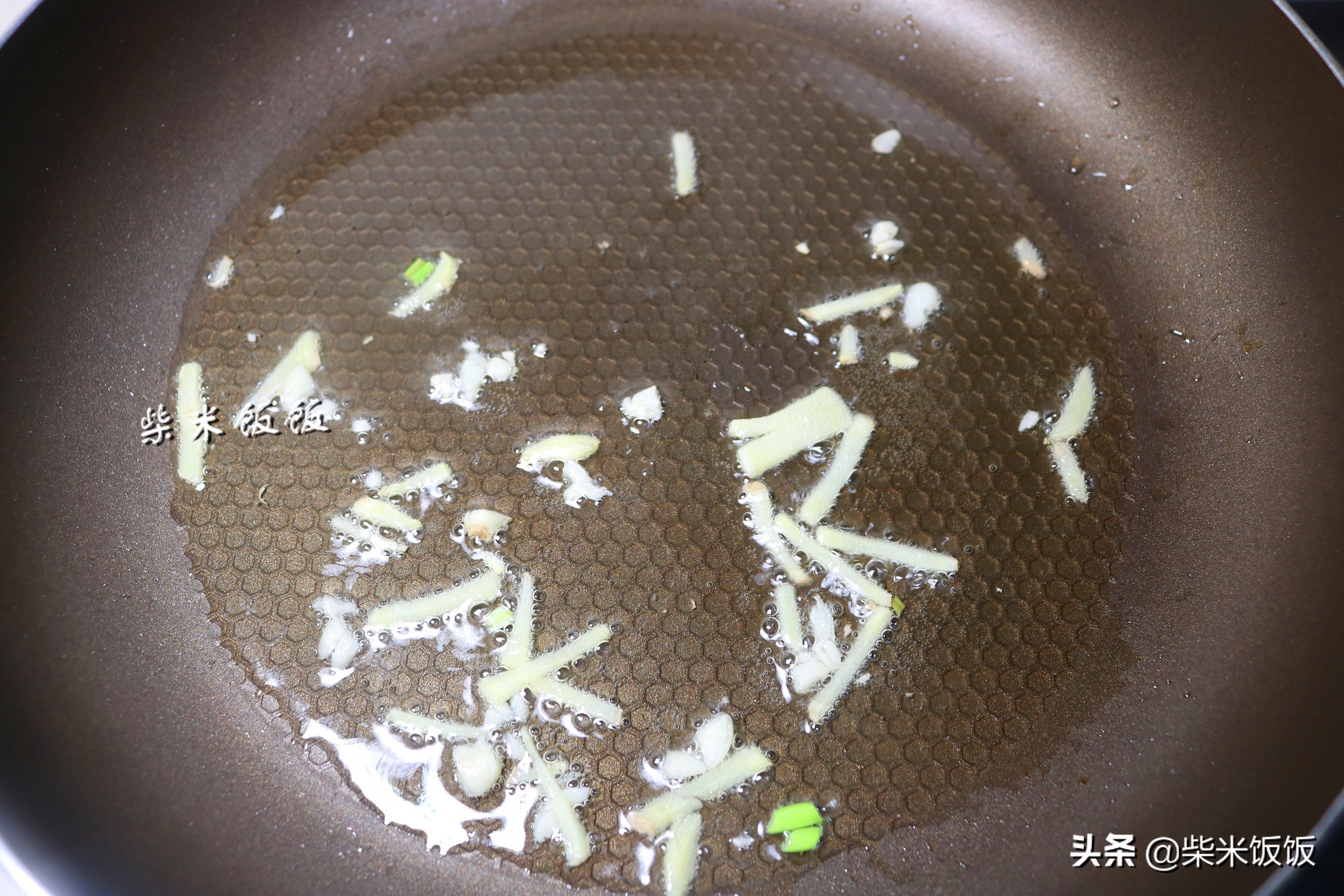 吃秋葵要焯水吗,吃白灼秋葵