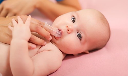 新生儿1-12个月的养育知识大全,新生儿相关的100个照顾问题