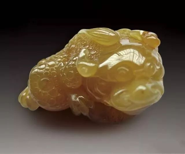 与翡翠相似的玉石有哪些,翡翠玉石真假鉴别技巧及方法