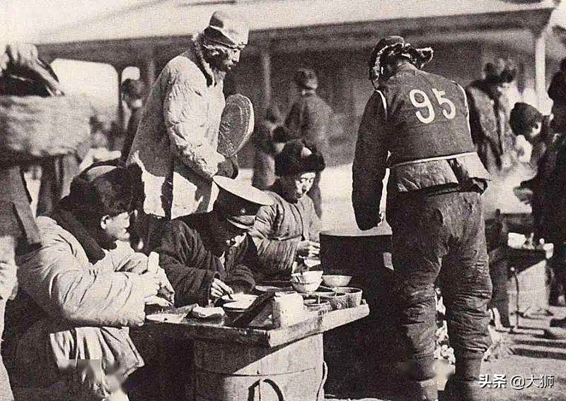 每天上演全武行，你方唱罢我登场，这才是旧社会“脚行”最佳写照