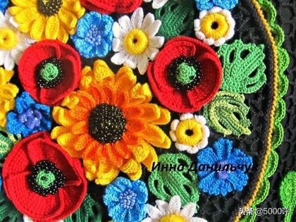 爱尔兰钩花拼出来的包包时尚大气