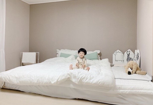 韩国温馨小家,韩国夫妇的loft温馨之家